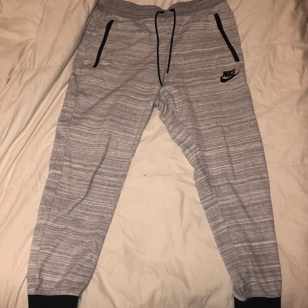 nike joggers
